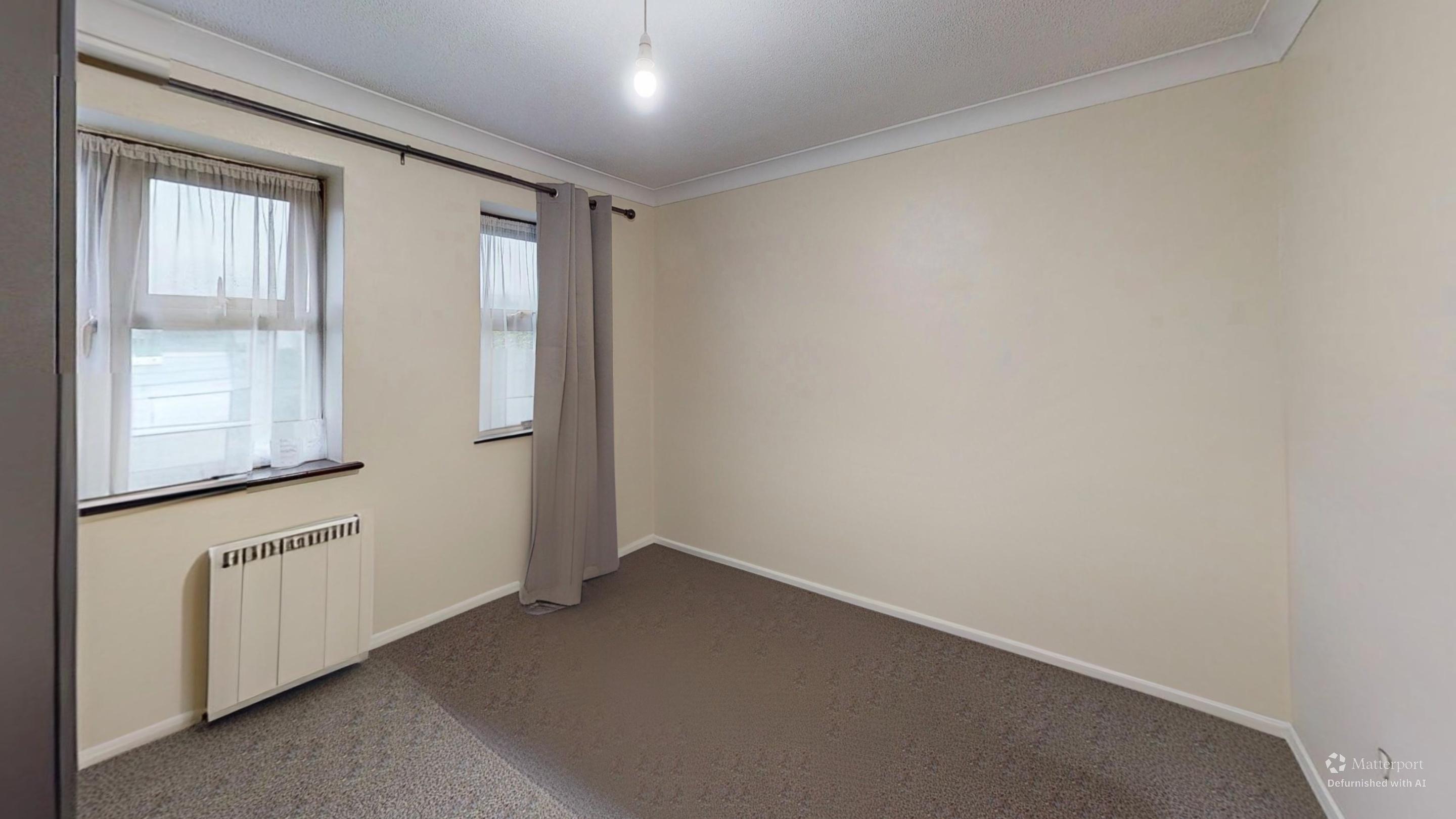Flat Rosebery Road in Grays