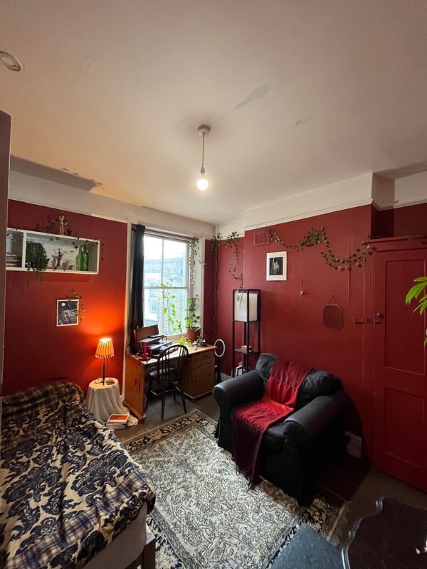 Room East Street in Greater London