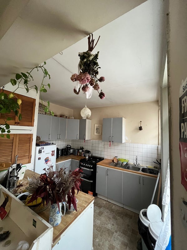 Room East Street in Greater London