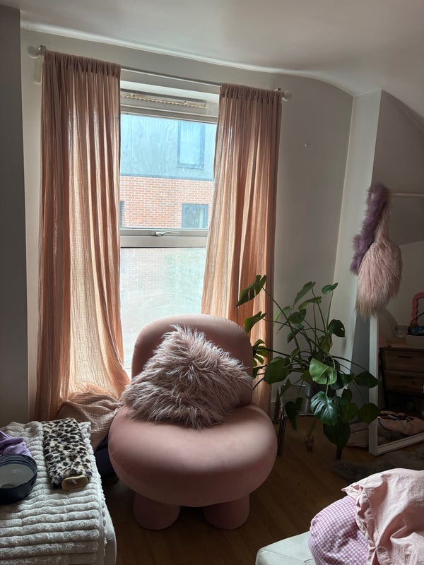 Room Lower Clapton Road in Greater London