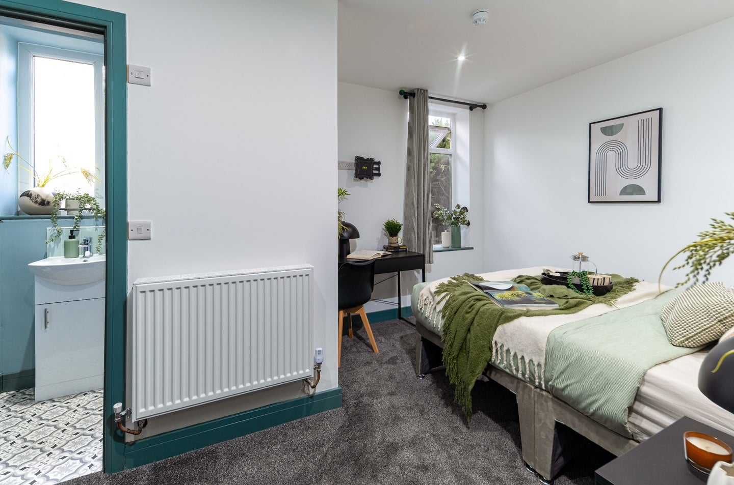 Room Orford Avenue in Warrington