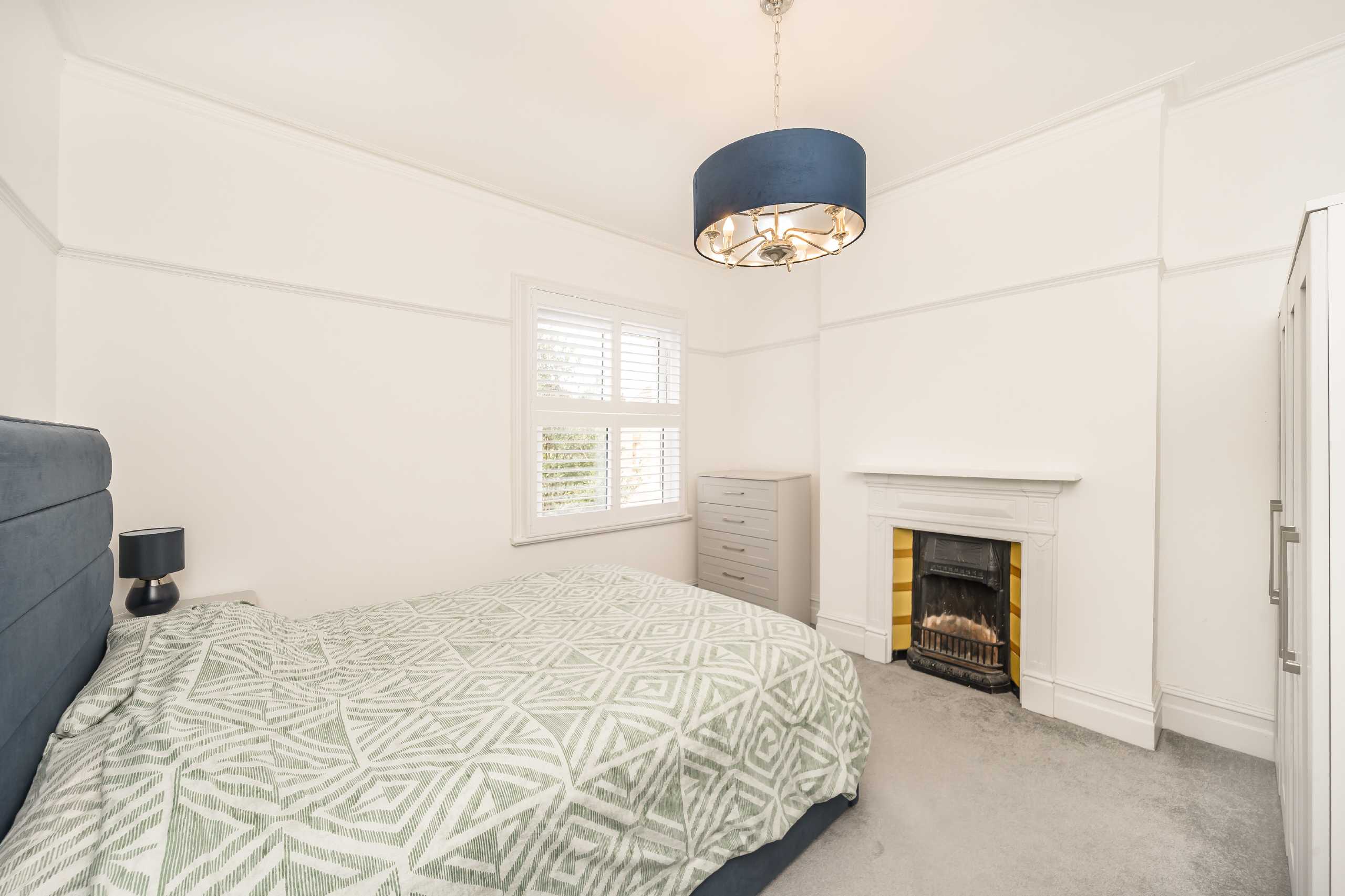 Flat Merton Hall Road in Greater London