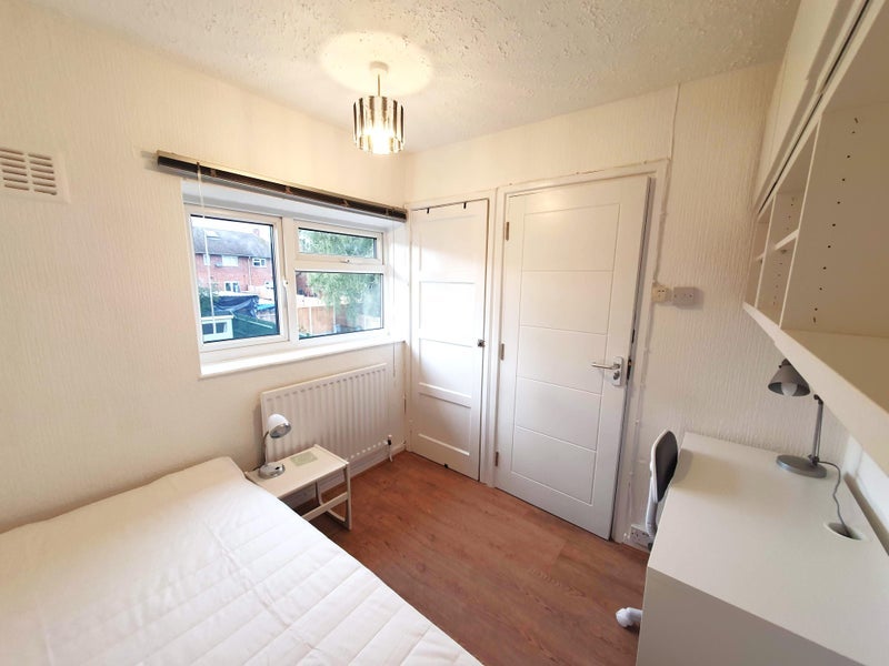 Room New Ashby Road in Charnwood