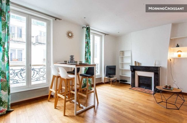 Flat Rue Chappe in Paris