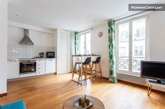Flat Rue Chappe in Paris
