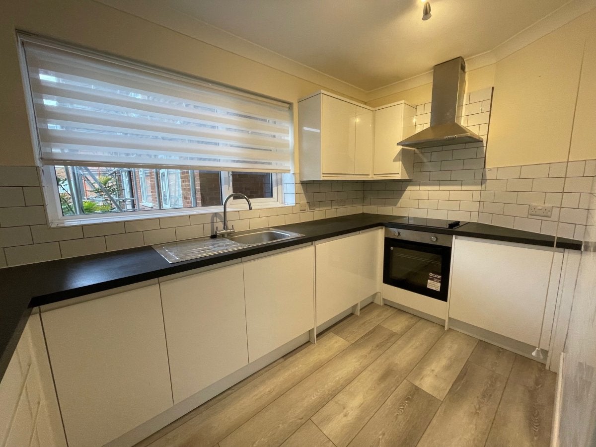 Flat Lambs Close in Welwyn Hatfield