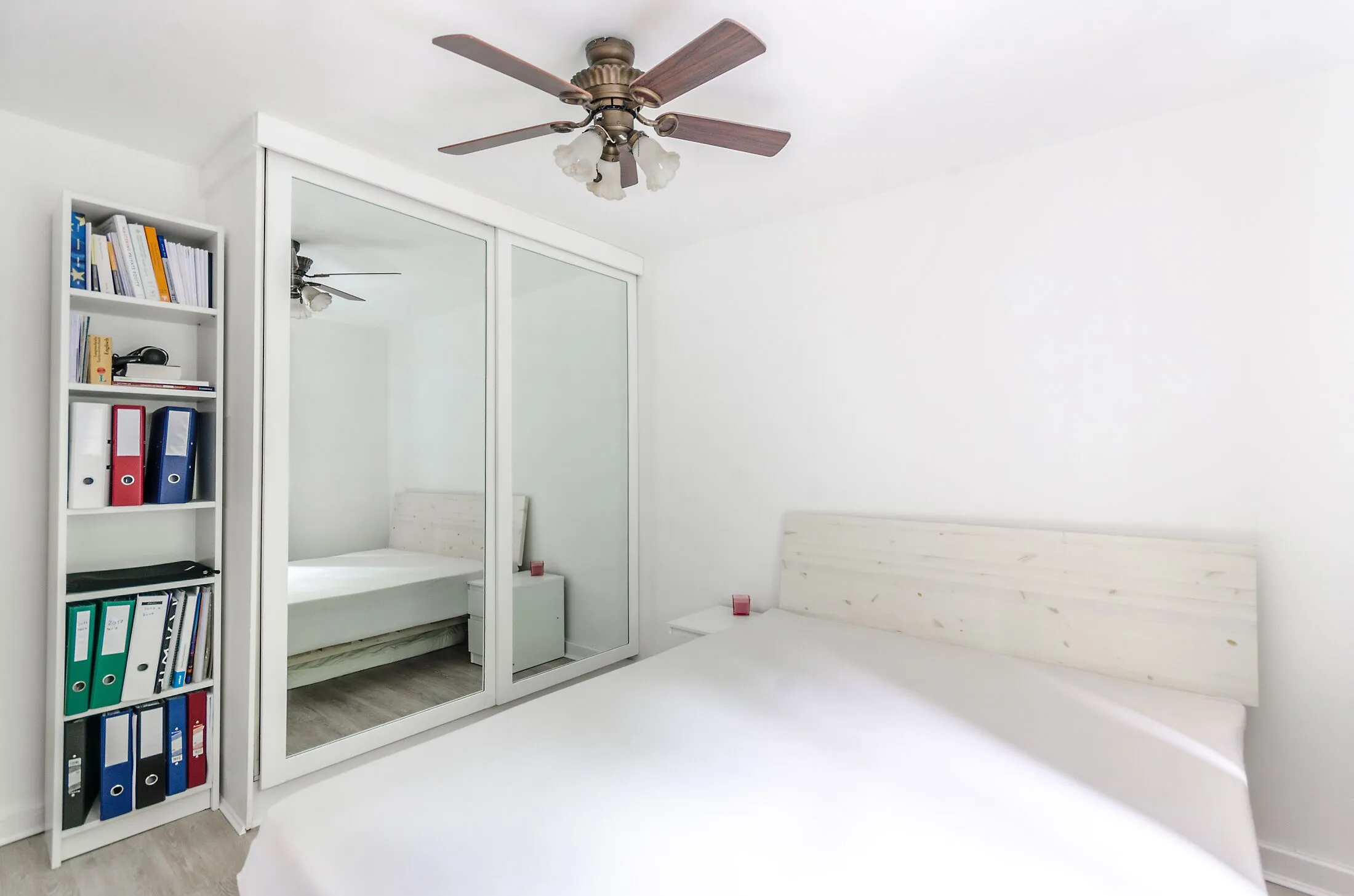 Flat Sidmouth Street in Greater London