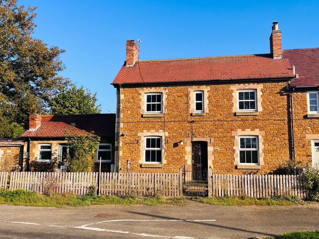 House Main Street in Melton