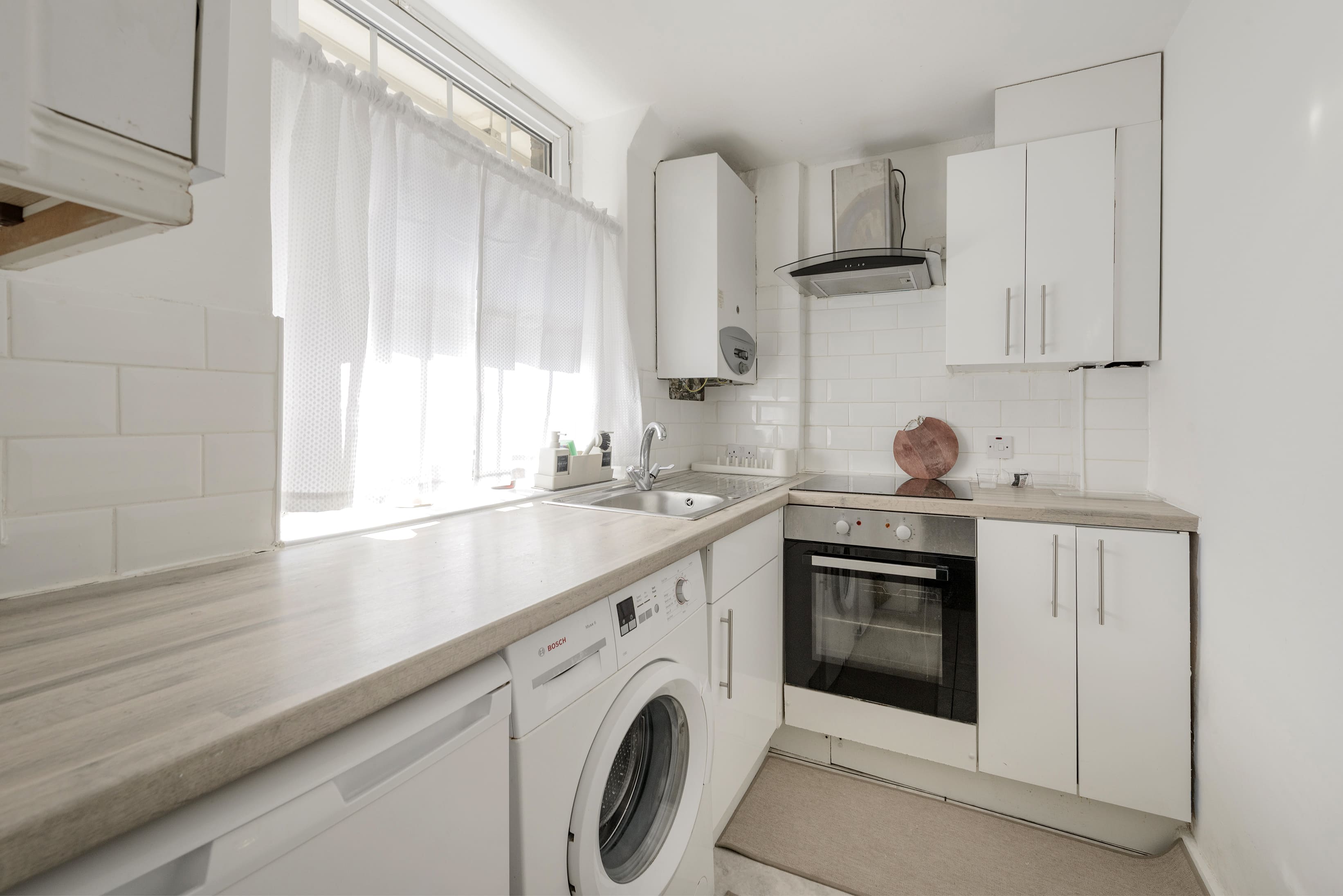 Flat Gatliff Road in City of Westminster