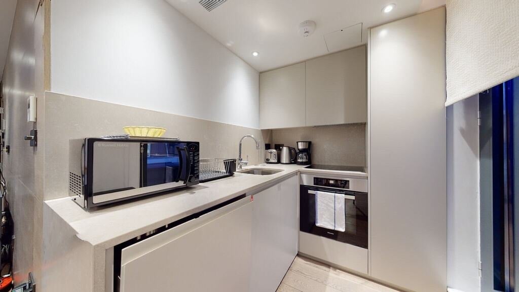Flat Maddox Street in City of Westminster