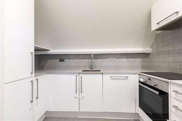 Flat Devonia Road in Greater London