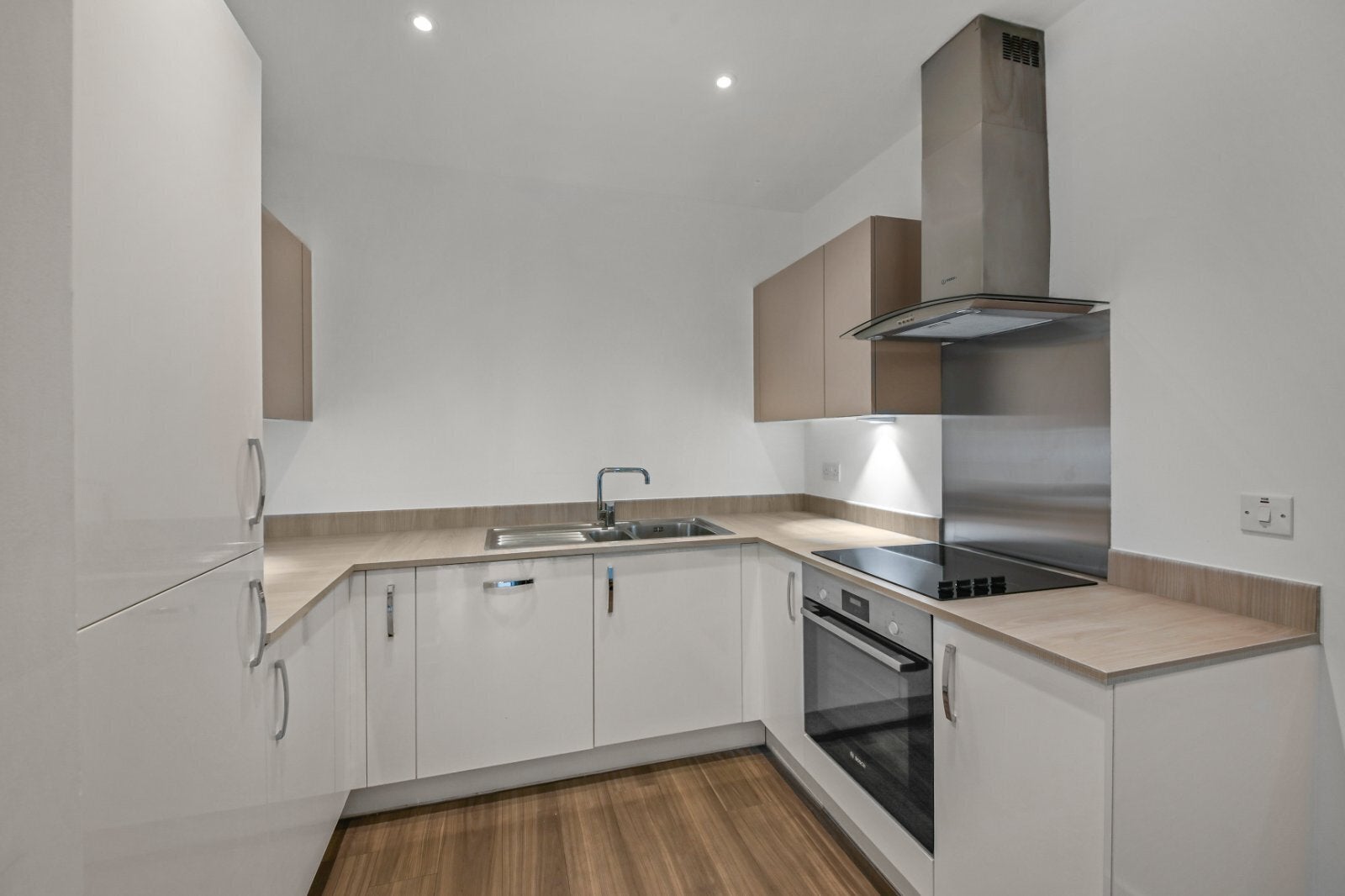 Flat Rolfe Terrace in Greater London
