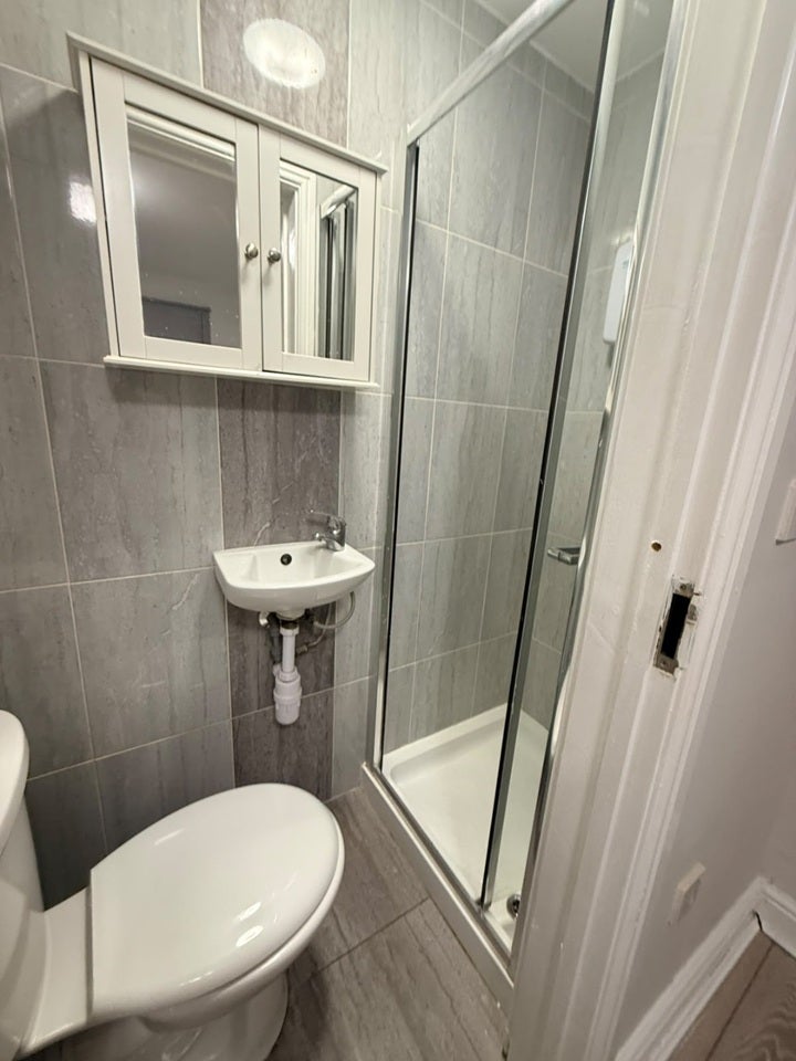 Room Playgreen Way in Greater London