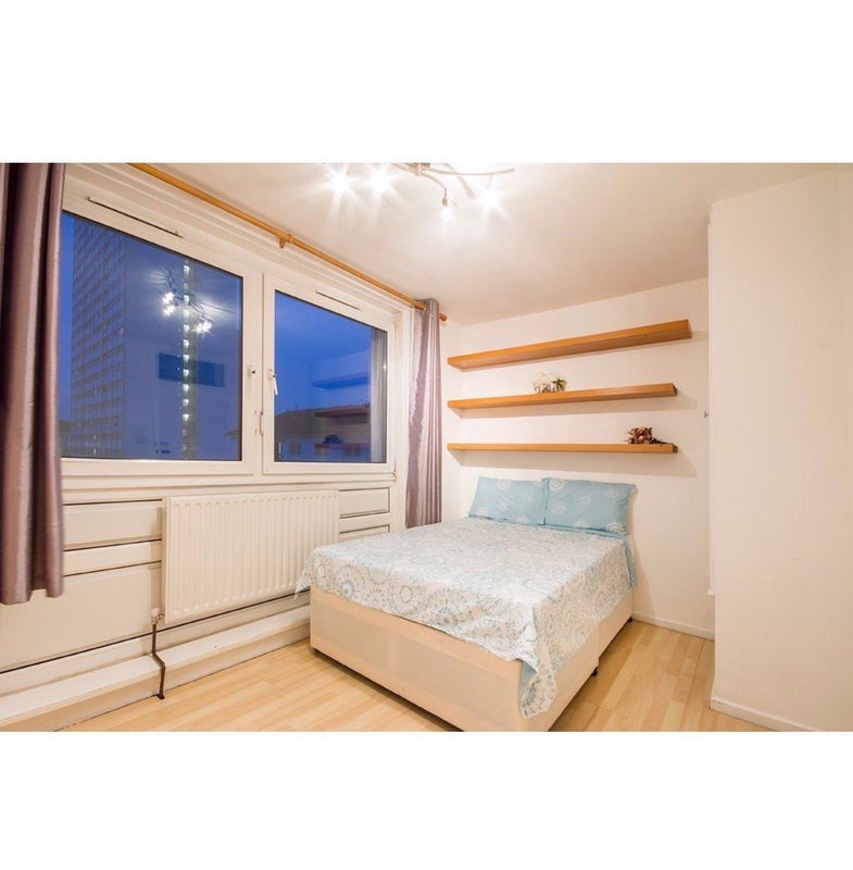 Room Queensdale Crescent in Greater London