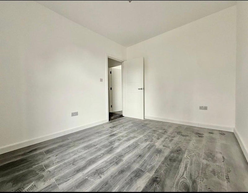 Room Windsor Road in Greater London
