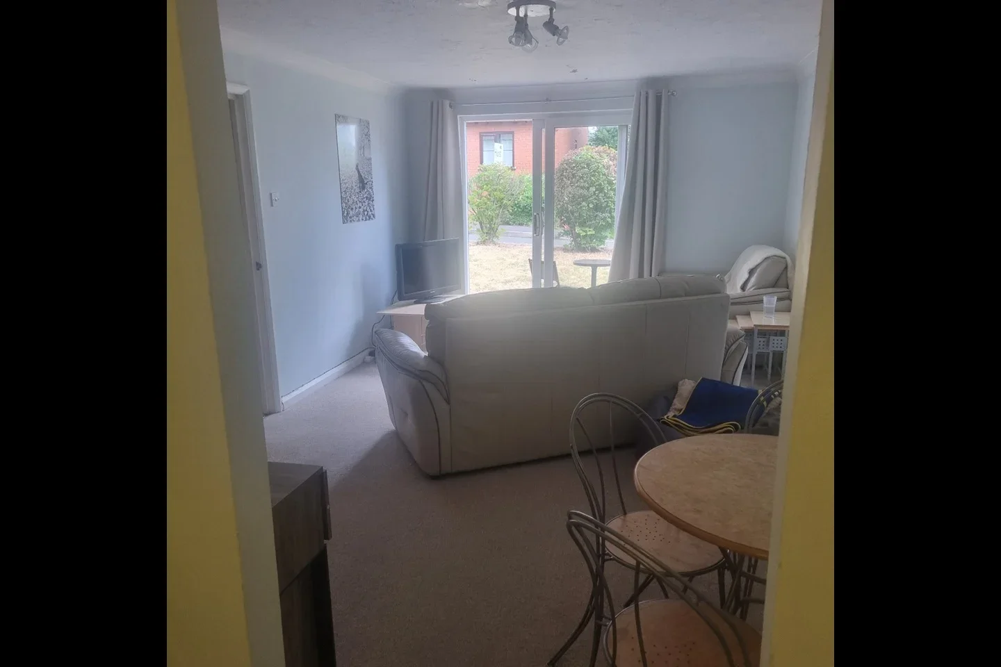Room Ripley Close in High Wycombe