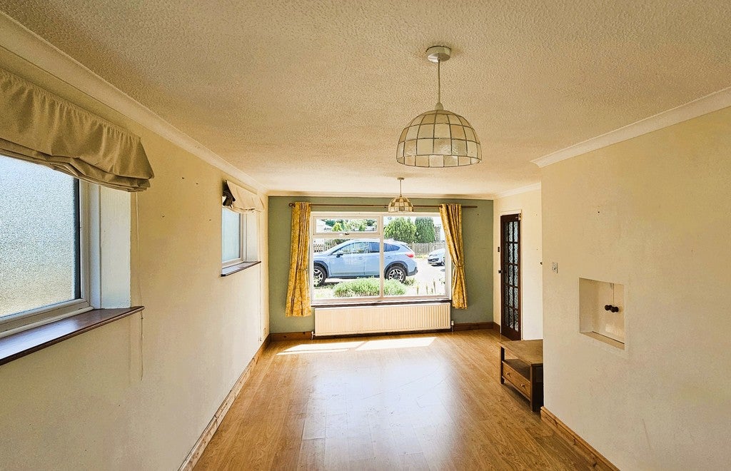 House Cedar Close in Mid Suffolk