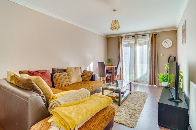 Room Gleneagle Mews in Greater London