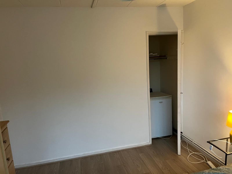 Room Southwater Close in Greater London