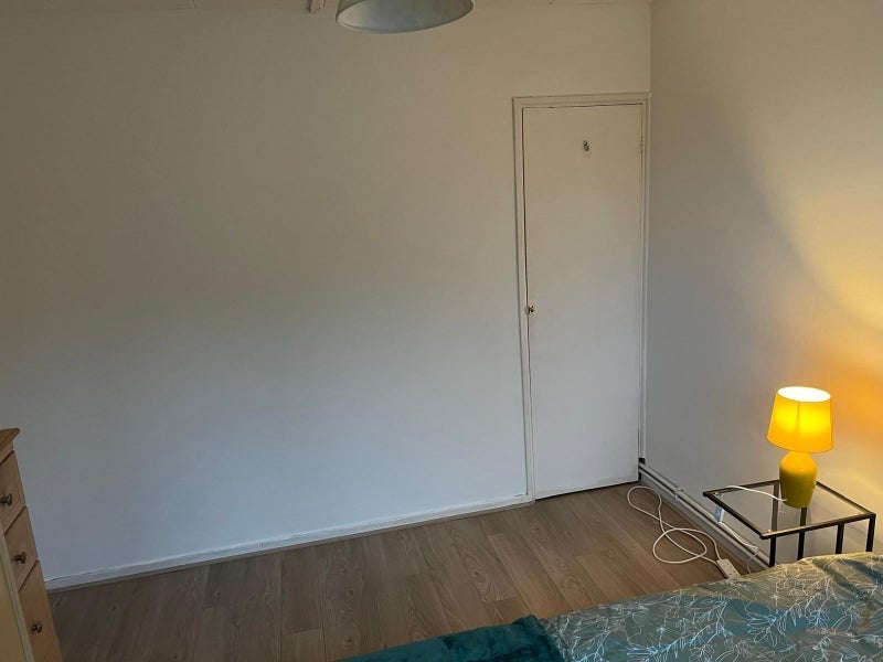 Room Southwater Close in Greater London