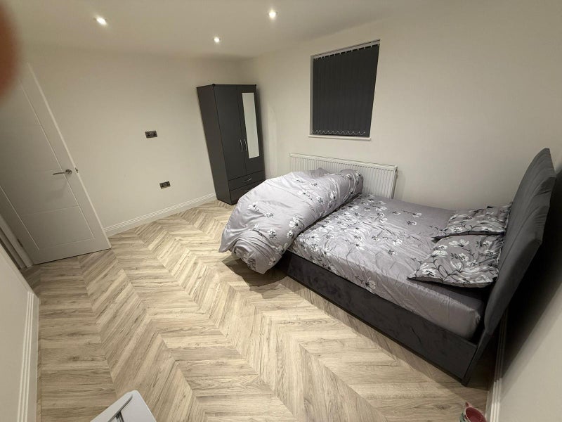Room Hillside in Slough