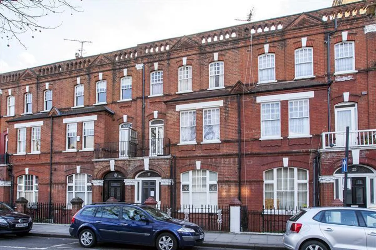 Flat Palliser Road in Greater London