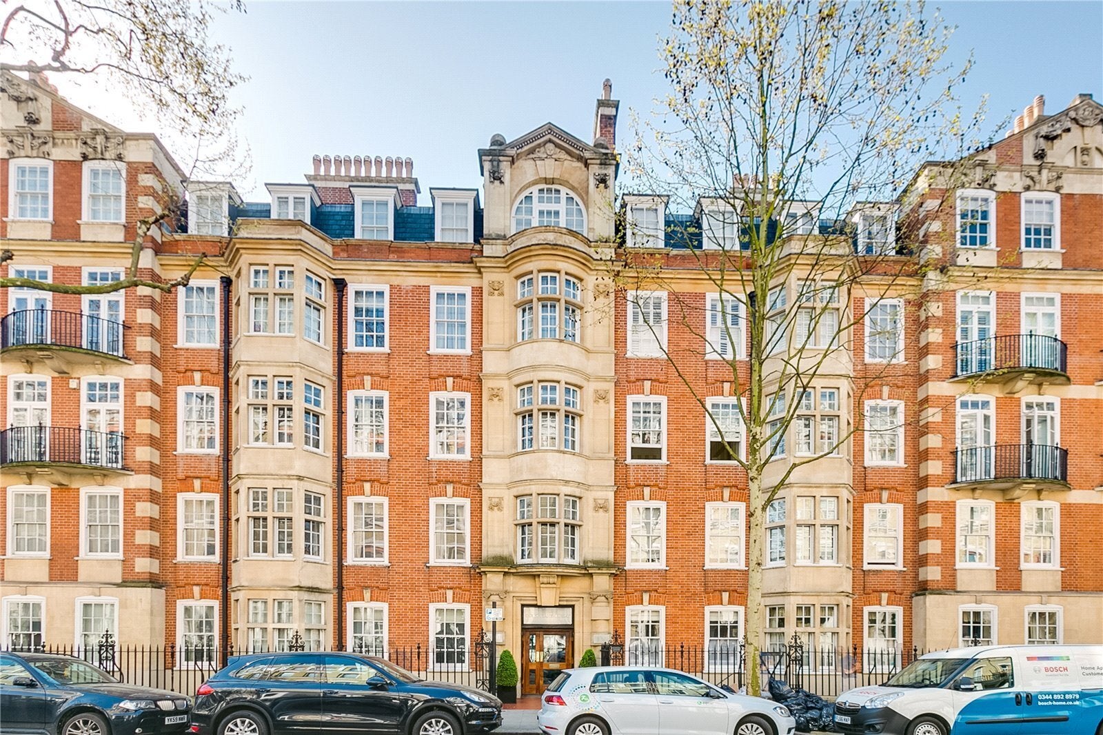 Flat Coleherne Road in Greater London