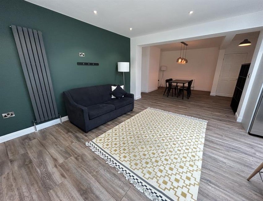 House Verdure Avenue in Manchester
