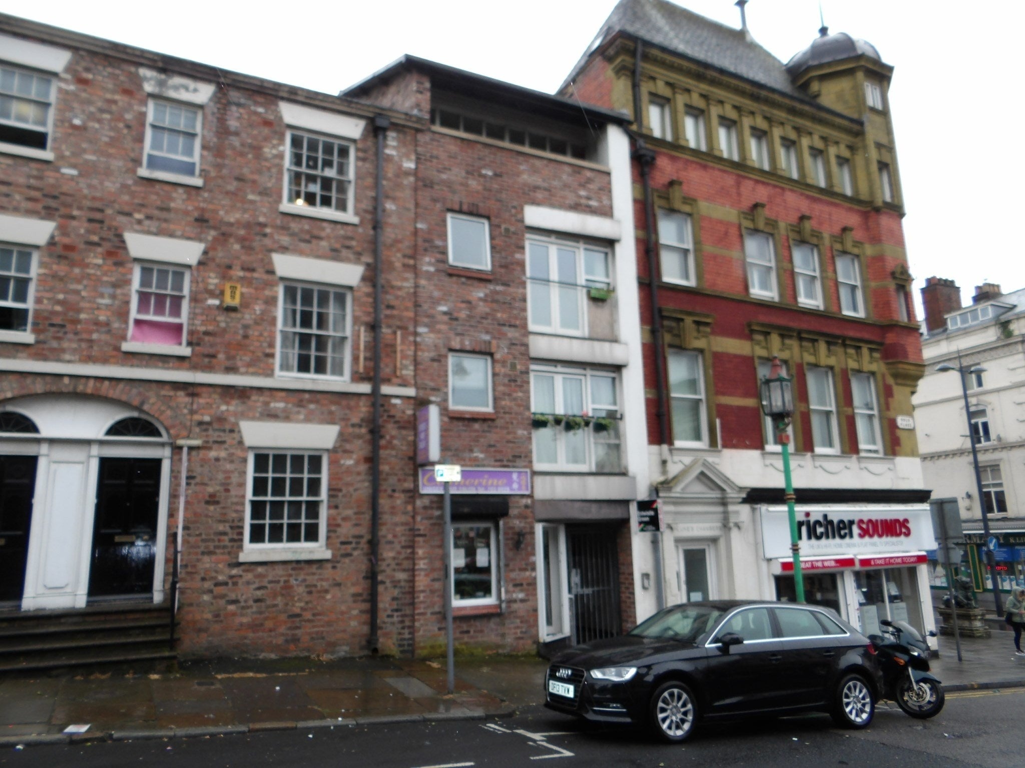 Flat Bold Place in Liverpool