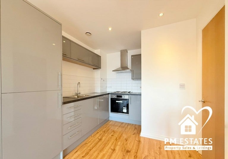 Flat Riverside in East Hertfordshire