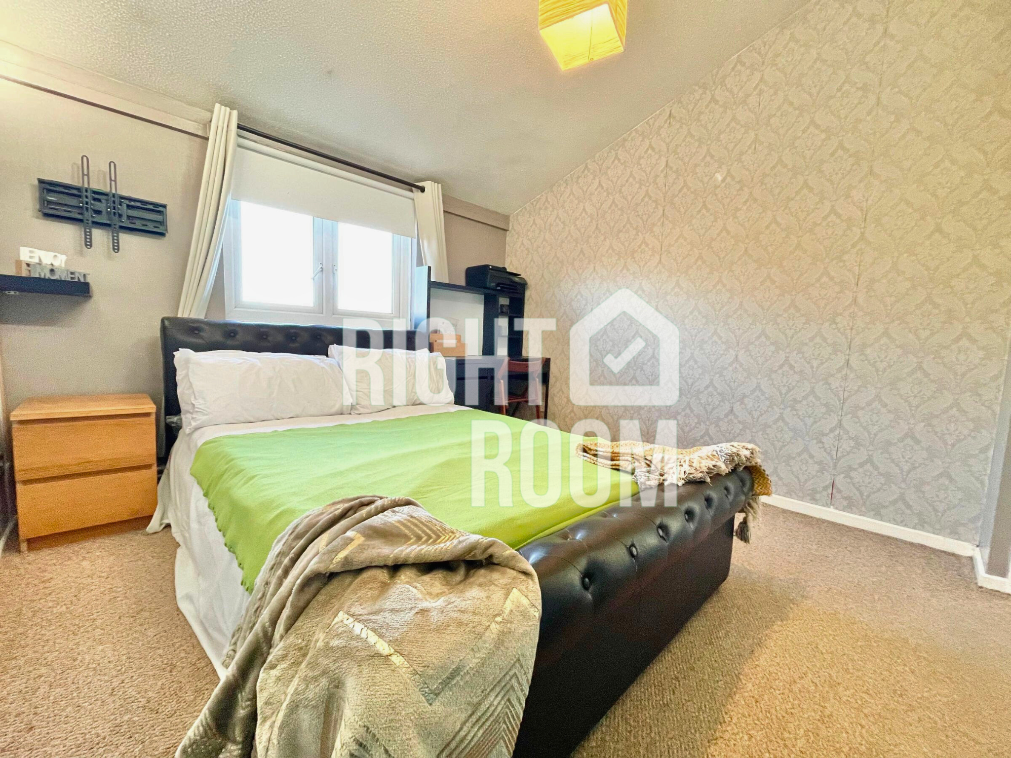 Room Berkeley Walk in London