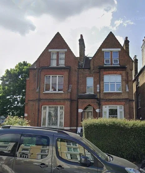 Flat Croydon Road in Greater London
