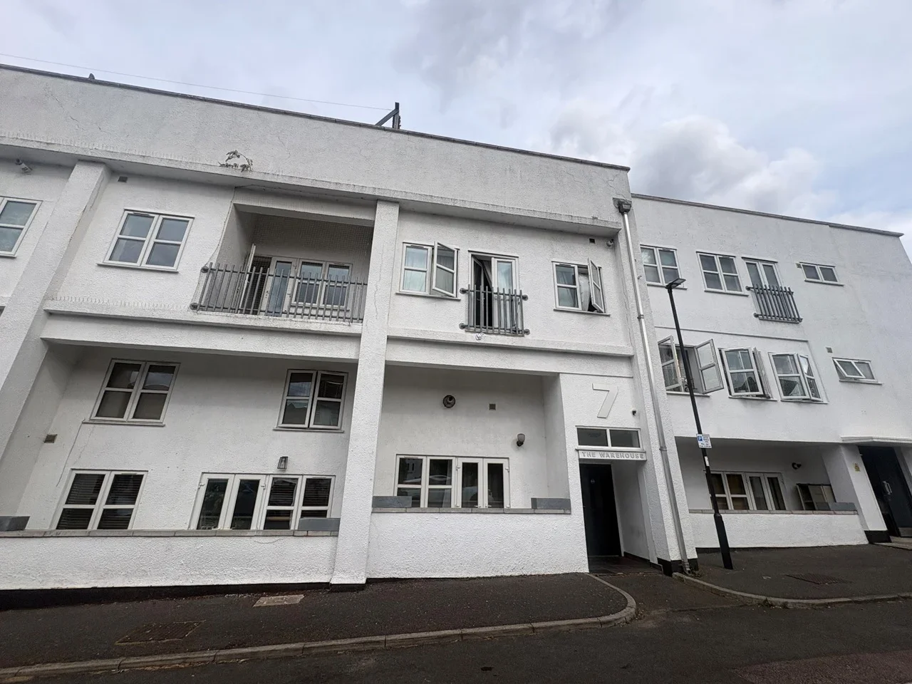 Flat Park Road in Greater London