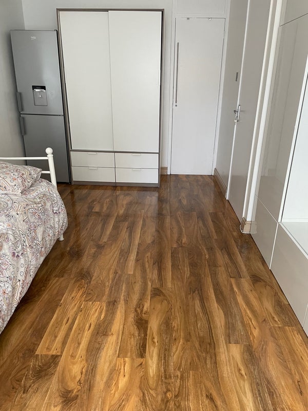 Room Heaton Road in Greater London