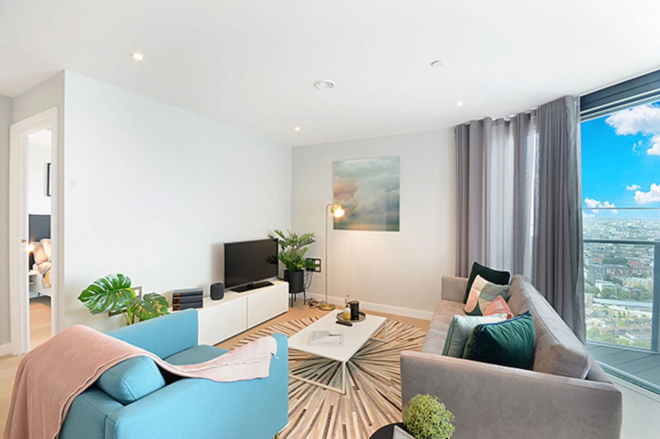 Flat Dante Place in Greater London