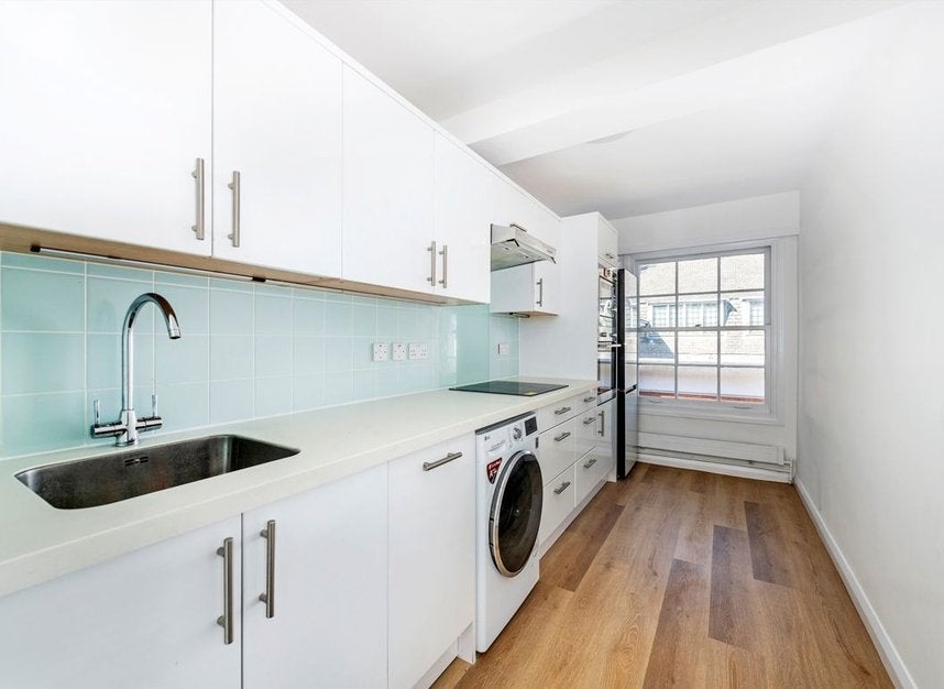 Flat Tavistock Place in Greater London