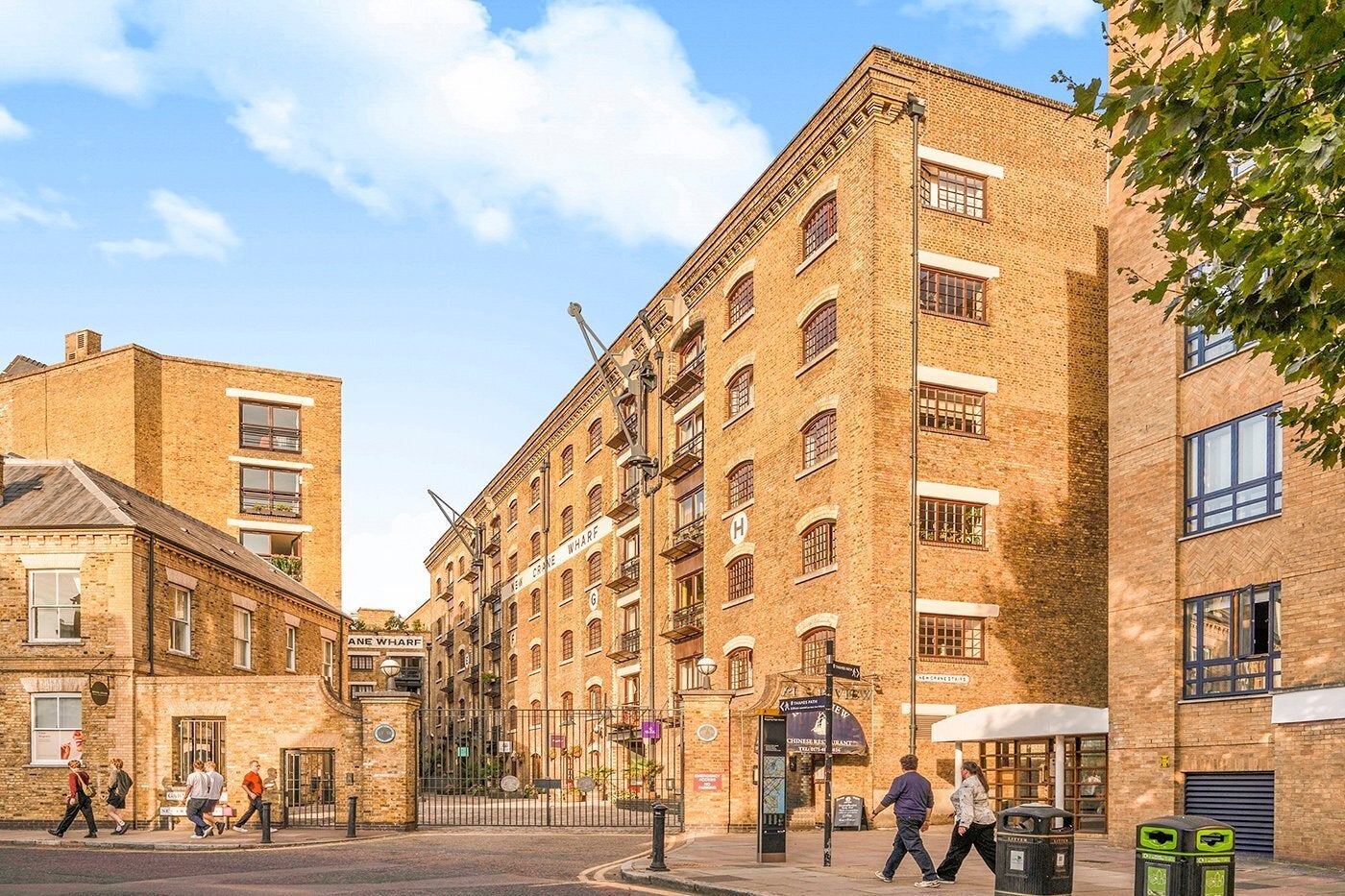 Flat New Crane Place in Greater London
