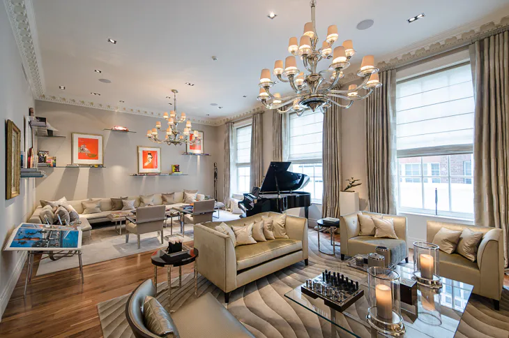 Flat Upper Grosvenor Street in City of Westminster