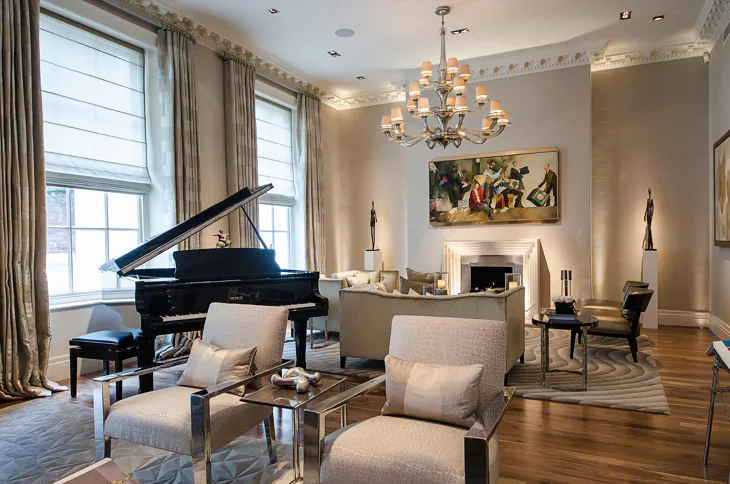Flat Upper Grosvenor Street in City of Westminster