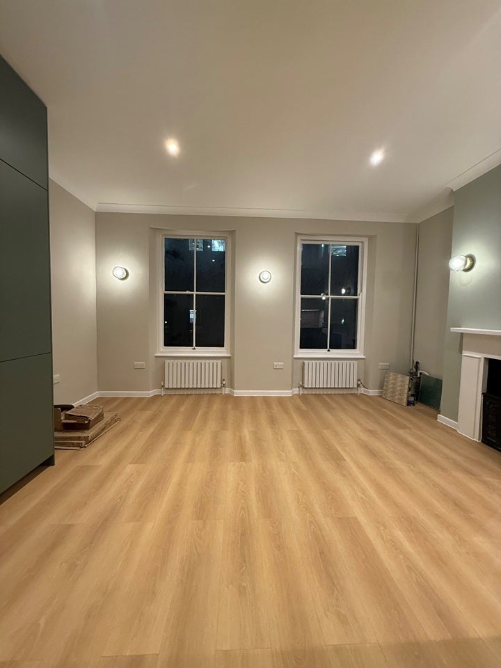 Flat Shelton Street in Greater London