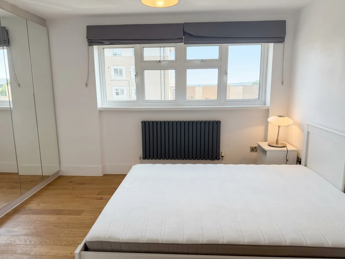 Flat Eaton Road in Greater London