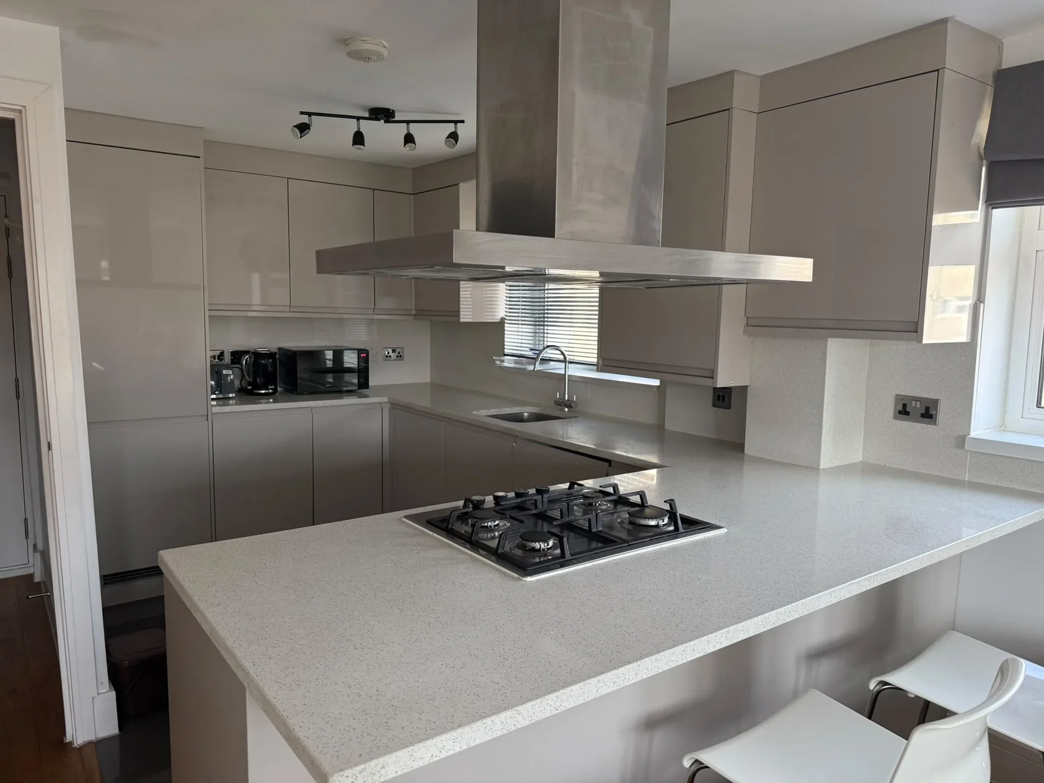 Flat Eaton Road in Greater London