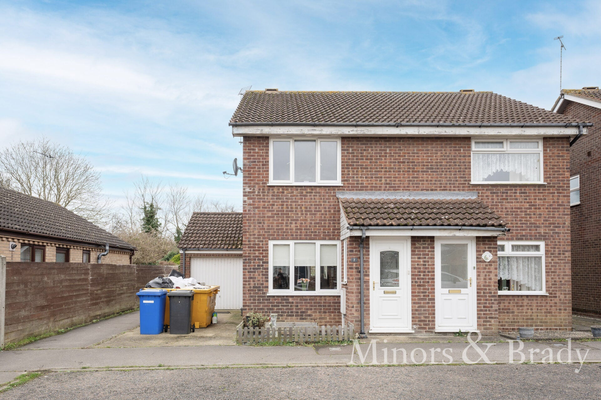 House Broadoak Close in East Suffolk