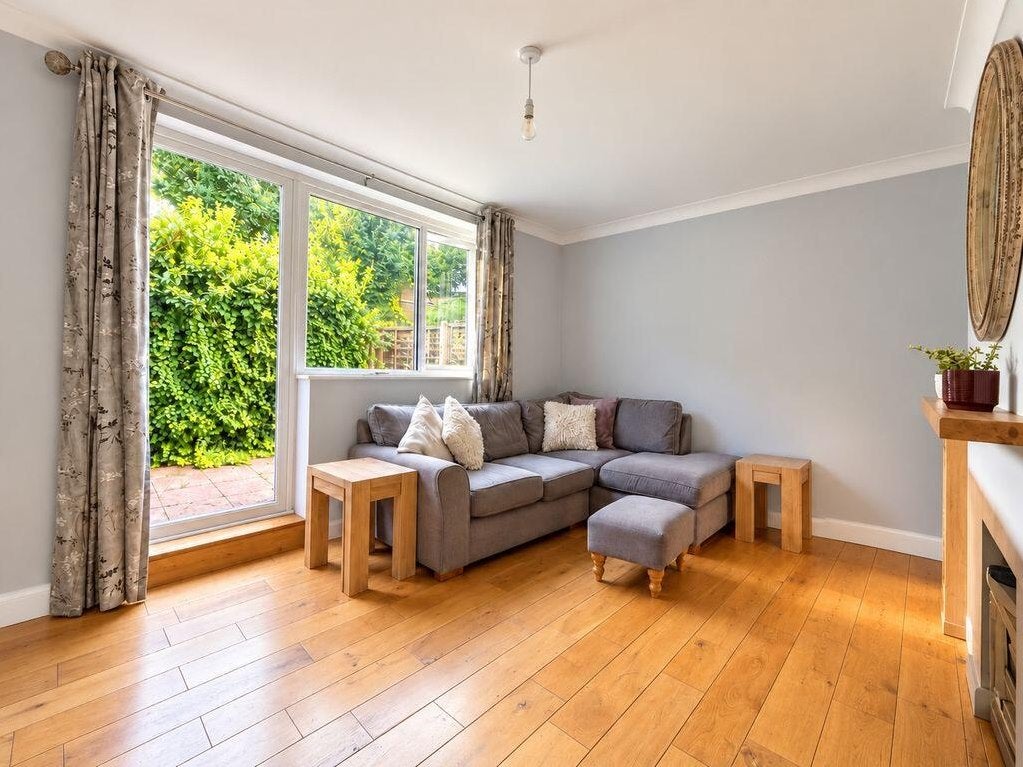 Flat Bethnal Green Road in Greater London