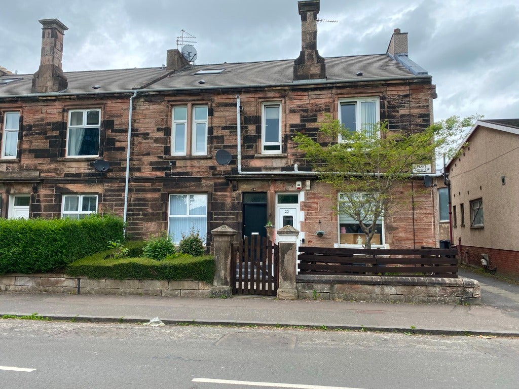 Flat Coatbridge Road in Bargeddie