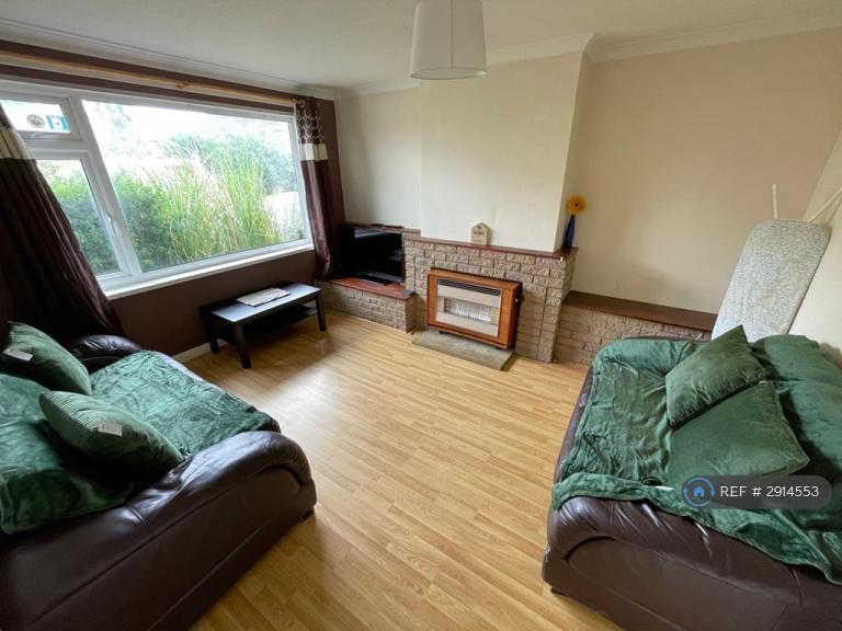 Room Bramshaw Road in Canterbury
