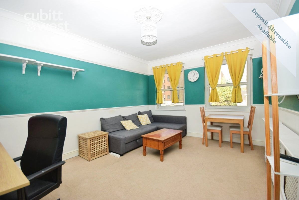 Flat Burnell Road in Wrockwardine