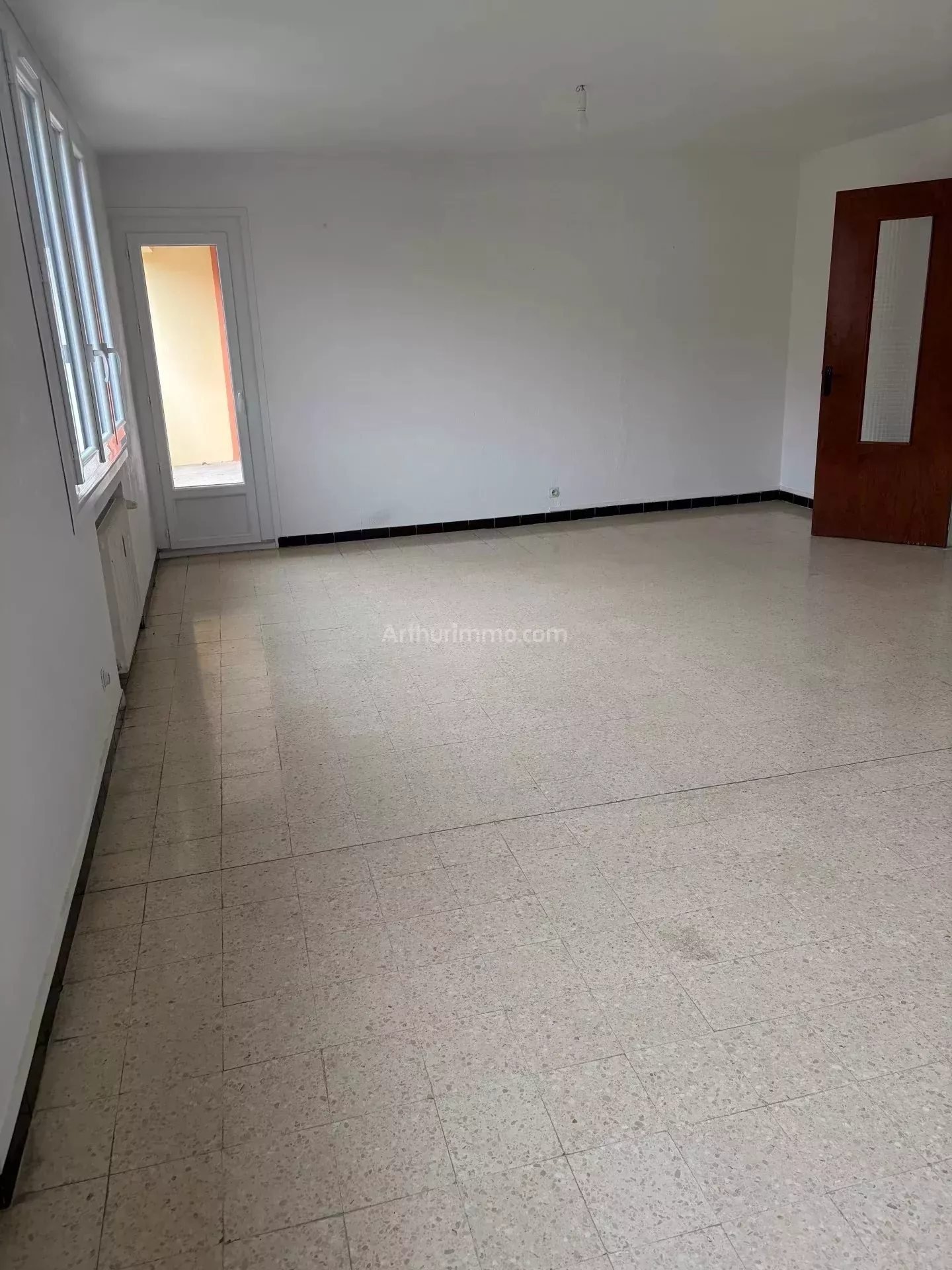 Appartement Route de Digne-les-Bains à Les Mées