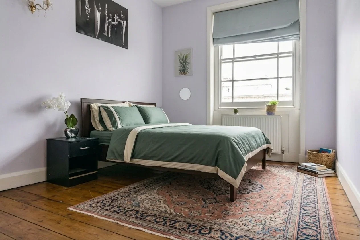 Room Coldharbour Lane in Greater London