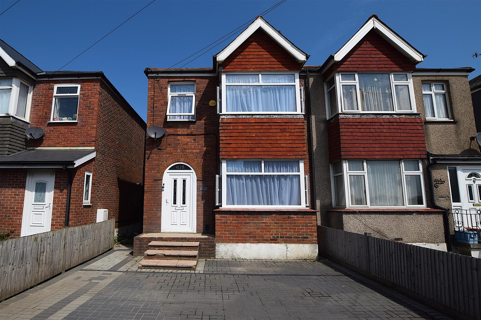 House St. Leonards Road in Rother